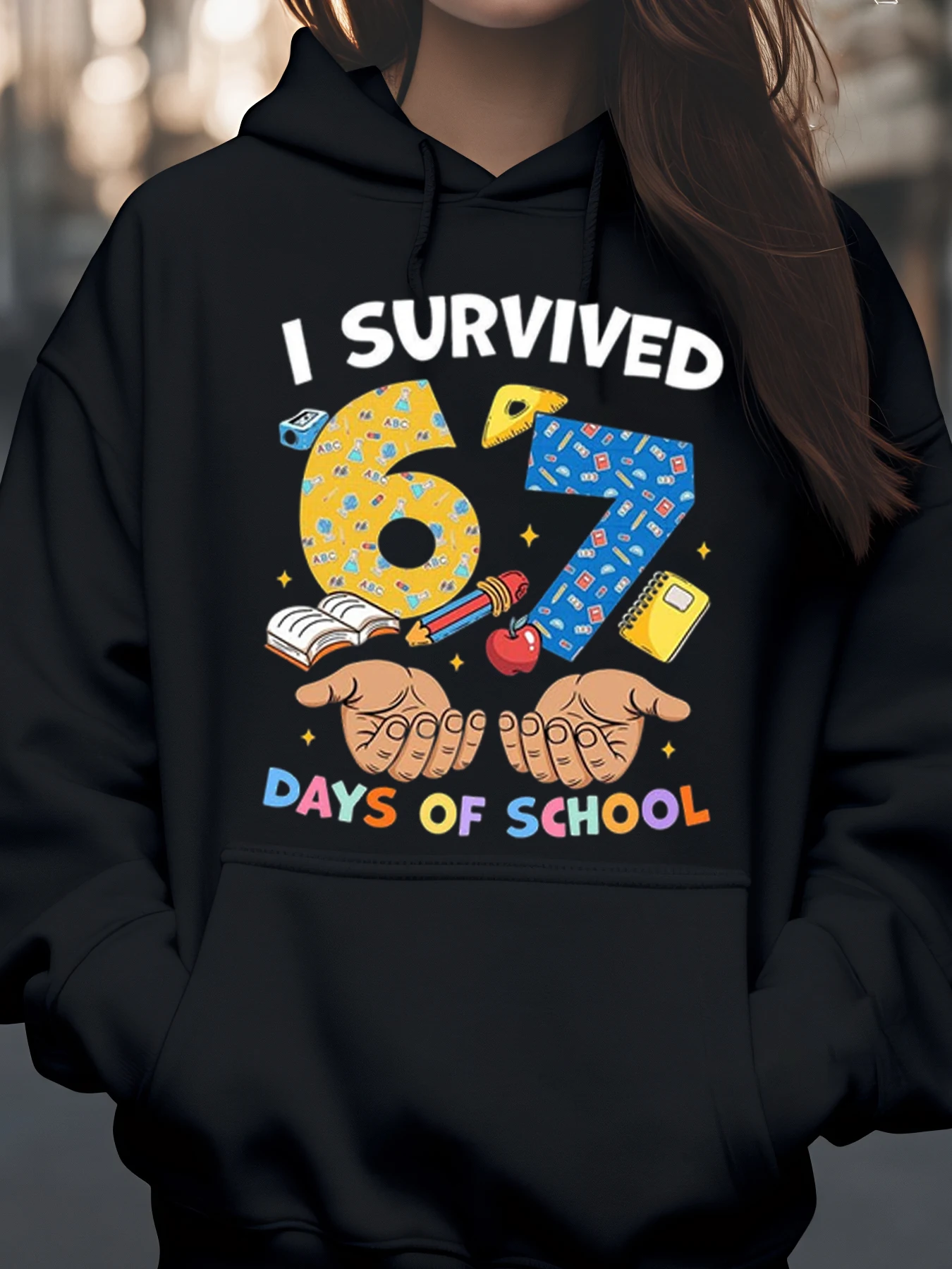 Толстовка с принтом «Я пережил 67 дней школы» для детей и студентов. Одежда «Школьный дух».
Толстовка с принтом «Я пережил 67 дней школы» для детей и студентов. Одежда «Школьный дух».
