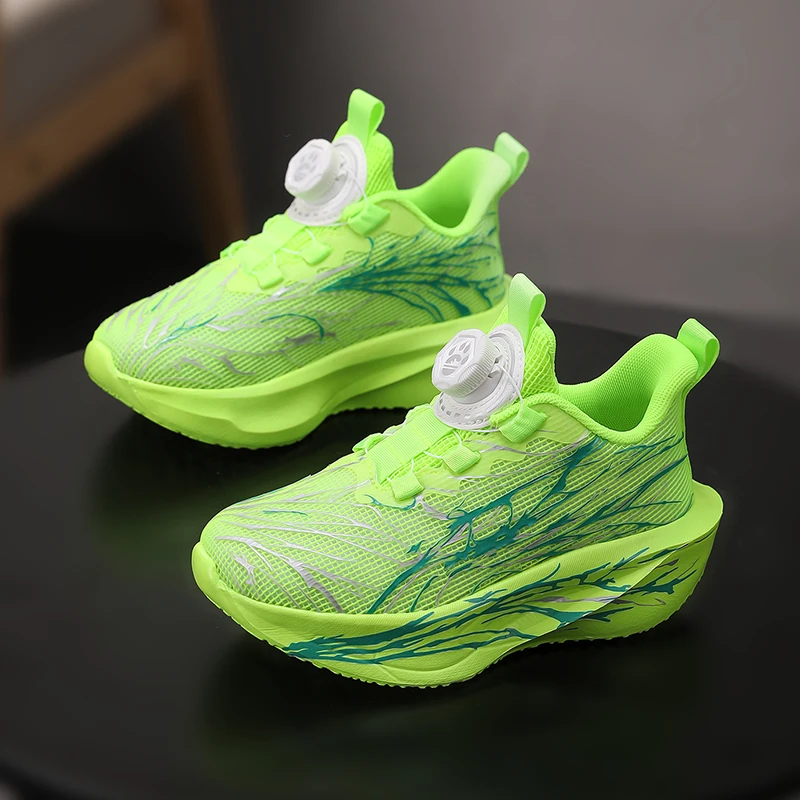 Осенняя детская обувь, дышащие детские кроссовки с сеткой для мальчиков и девочек, кроссовки на толстой подошве, легкая противоскользящая спортивная обувь
Осенняя детская обувь, дышащие детские кроссовки с сеткой для мальчиков и девочек, кроссовки на толстой подошве, легкая противоскользящая спортивная обувь