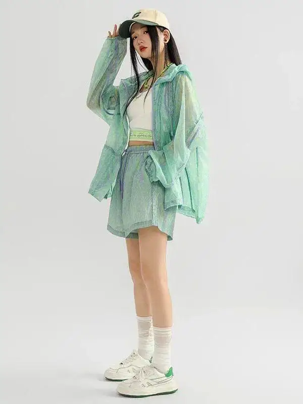 Green Women's Summer Outfit Set Breathable Long Sleeve Hoodie And Shorts Two-Piece Set Fashionable Lightweight Polyester
Green Women's Summer Outfit Set Breathable Long Sleeve Hoodie And Shorts Two-Piece Set Fashionable Lightweight Polyester