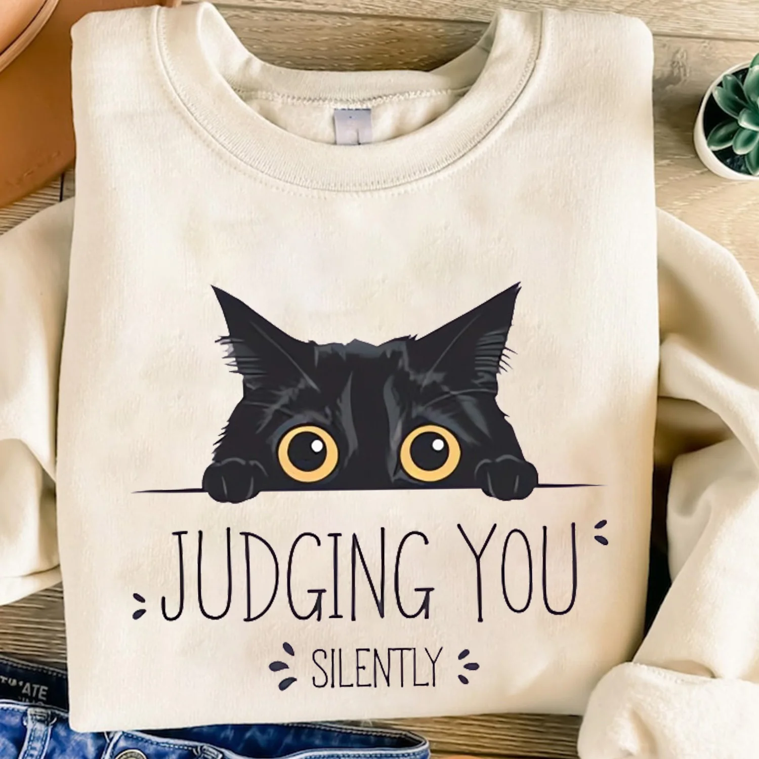 JUDGING YOU SILENTLY толстовка с принтом кота с рисунком забавный женский джемпер с ретро-узором уличная одежда Harajuku уличная одежда
JUDGING YOU SILENTLY толстовка с принтом кота с рисунком забавный женский джемпер с ретро-узором уличная одежда Harajuku уличная одежда
