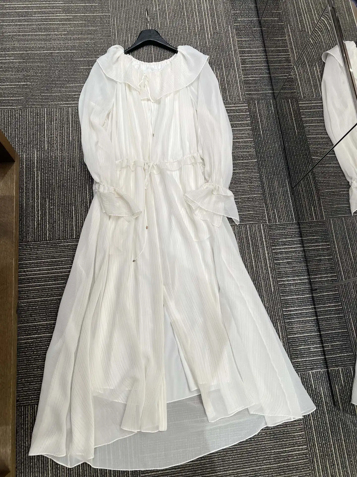 Ladies' 25 fashionable ruffle collar long sleeved dress Evening Party Elegant Dresses Prom Dresses
Ladies' 25 fashionable ruffle collar long sleeved dress Evening Party Elegant Dresses Prom Dresses