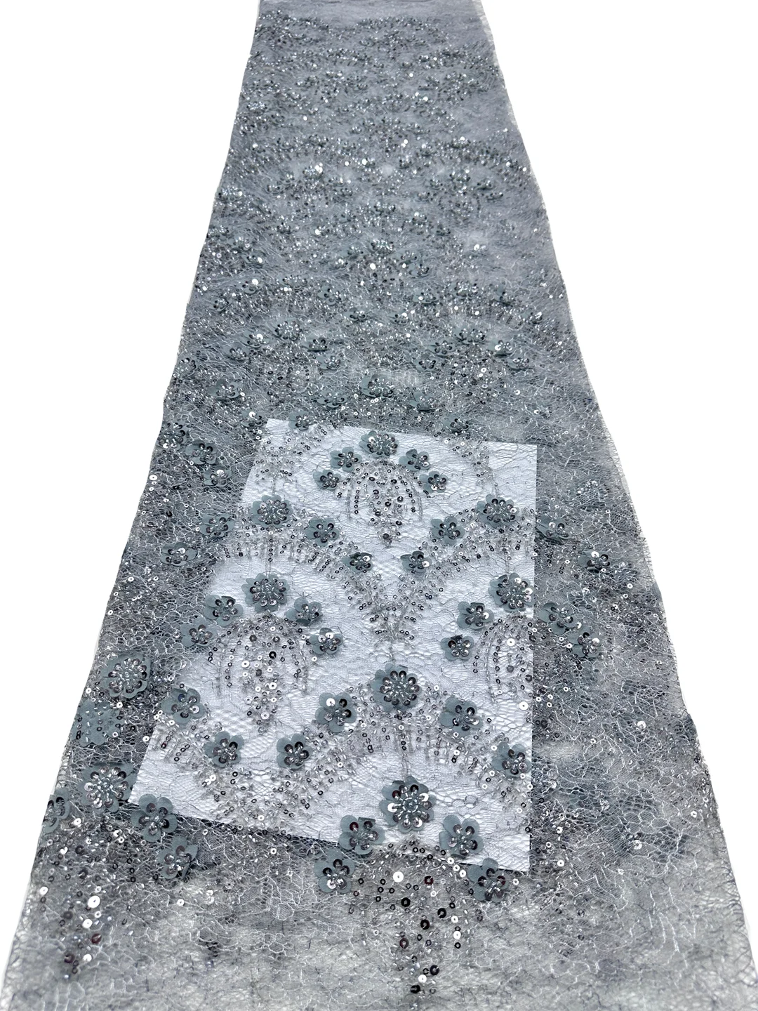 French Sparkling Large Sequin Lace Fabric High Quality Nigerian 2026 African Sequin Lace Fabric Dinner Party Dress Sewing
French Sparkling Large Sequin Lace Fabric High Quality Nigerian 2026 African Sequin Lace Fabric Dinner Party Dress Sewing