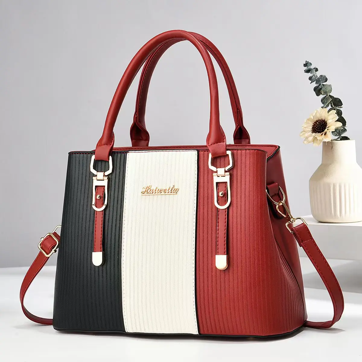 2025 Color Block Crossbody Tote Bag - PU Large Capacity Shoulder Bag with Adjustable Strap & 6 Colors 
2025 Color Block Crossbody Tote Bag - PU Large Capacity Shoulder Bag with Adjustable Strap & 6 Colors