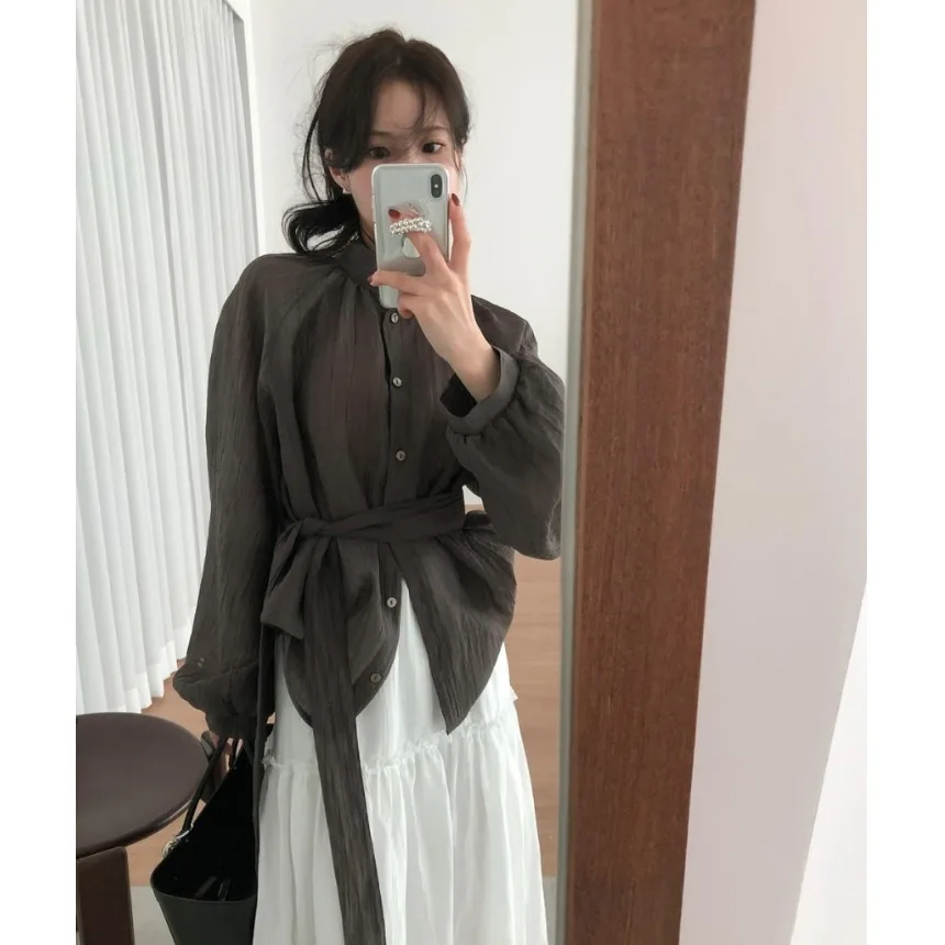 Chic Spring Gentle Wind Stand Collar Belt Design Long Sleeve Shirt Texture Sensation Women's Fashionable Top Korean Style
Chic Spring Gentle Wind Stand Collar Belt Design Long Sleeve Shirt Texture Sensation Women's Fashionable Top Korean Style