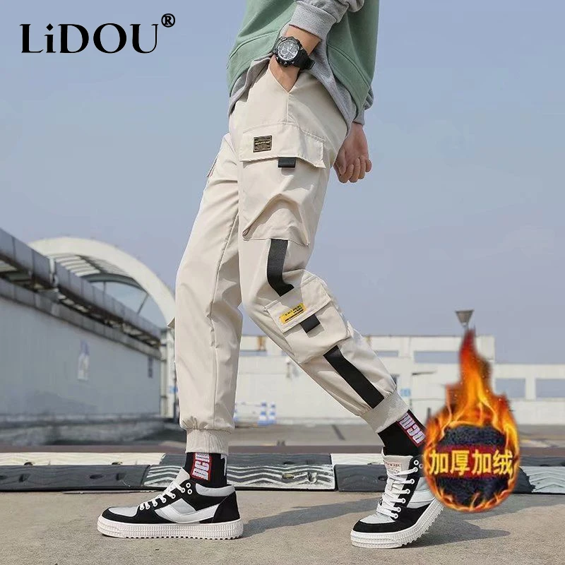 Autumn Winter New Solid Color Fashion Cargo Pants Man High Street Casual Drawstring Pockets Plus Velvet Warm Ankle Length Trouse
Autumn Winter New Solid Color Fashion Cargo Pants Man High Street Casual Drawstring Pockets Plus Velvet Warm Ankle Length Trouse