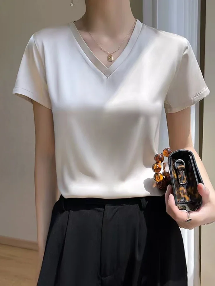 Women's Satin V-neck Short-Sleeved T-shirt, Korean Fashion, Casual, Solid Champagne, White Silk, Summer
Women's Satin V-neck Short-Sleeved T-shirt, Korean Fashion, Casual, Solid Champagne, White Silk, Summer