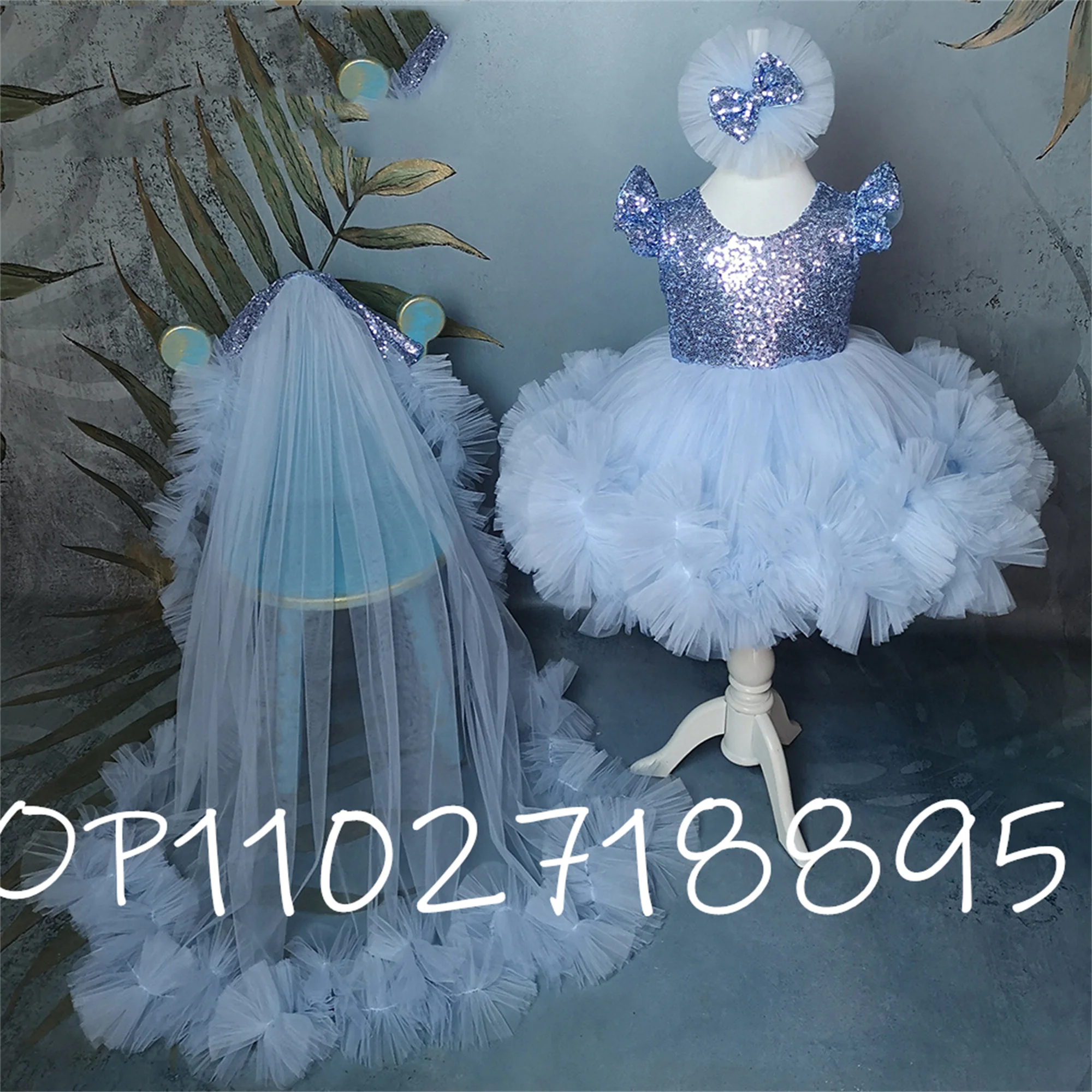 Sequin Flower Girl Dress Puffy Princess Dress with Train Cute Bow Kid's Dress Girl Birthday Party Gown First Communion
Sequin Flower Girl Dress Puffy Princess Dress with Train Cute Bow Kid's Dress Girl Birthday Party Gown First Communion