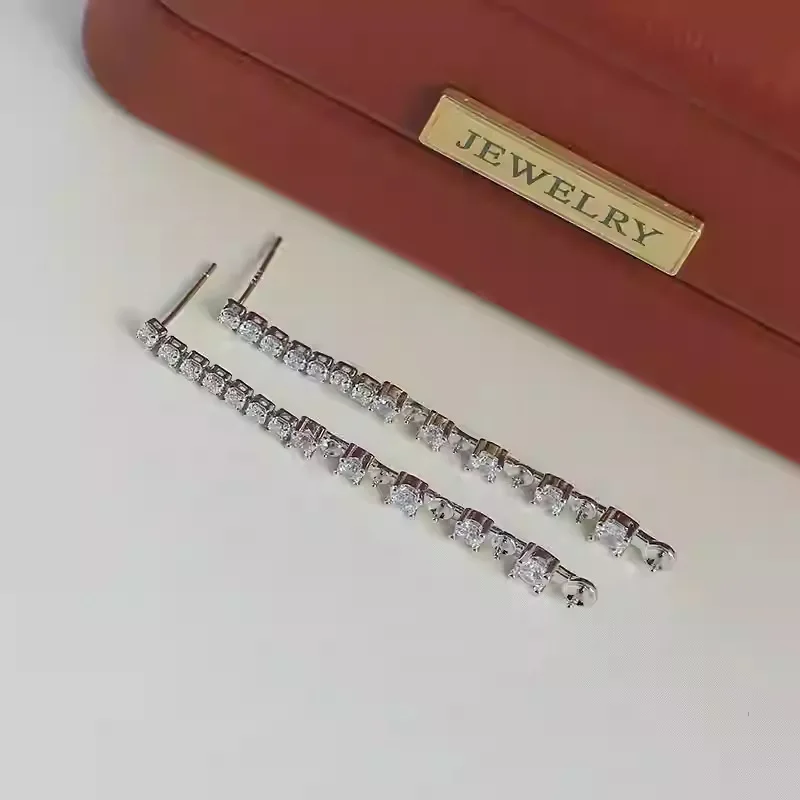 Серьги с жемчугом, стразами и бахромой из бусин, легкие роскошные нишевые серьги-держатели для бусин
Серьги с жемчугом, стразами и бахромой из бусин, легкие роскошные нишевые серьги-держатели для бусин