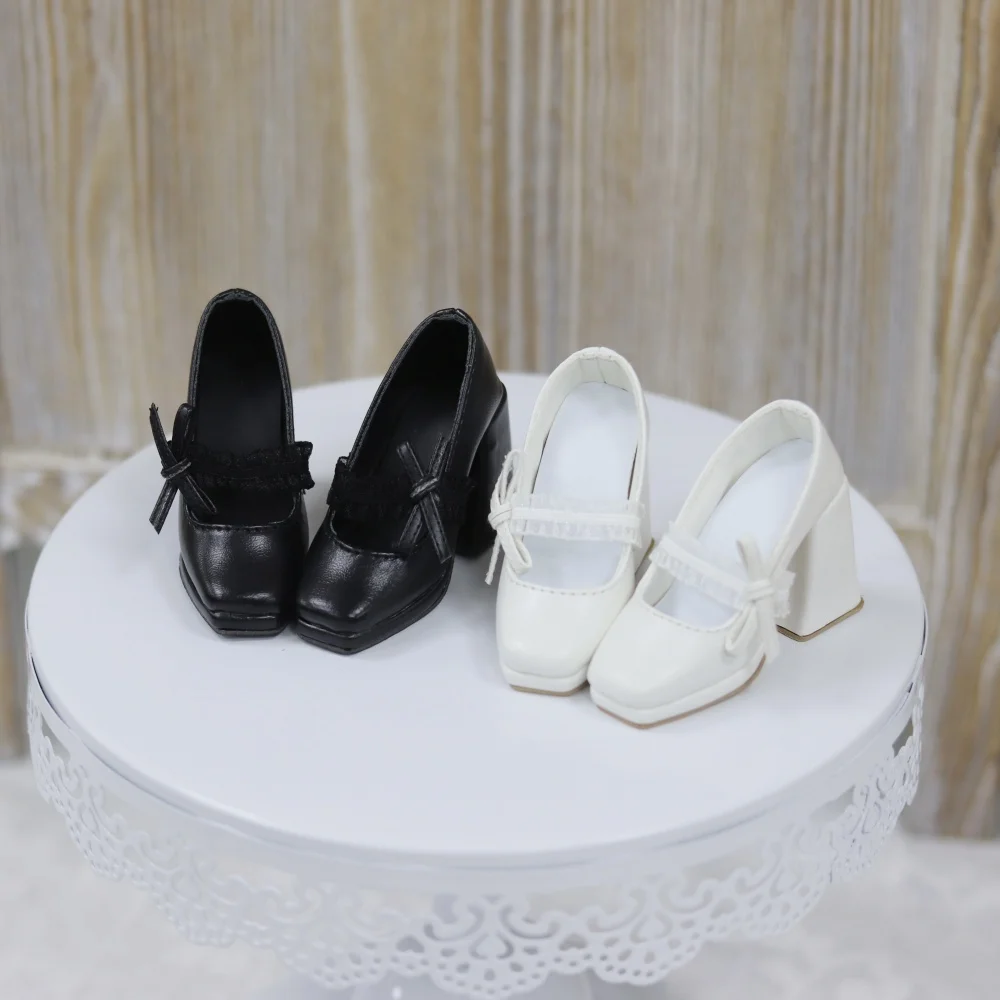 Обувь для куклы BJD 1/3 DD/SDGR, черно-белые матовые кожаные туфли на высоком каблуке со шнуровкой, аксессуары для кукол
Обувь для куклы BJD 1/3 DD/SDGR, черно-белые матовые кожаные туфли на высоком каблуке со шнуровкой, аксессуары для кукол