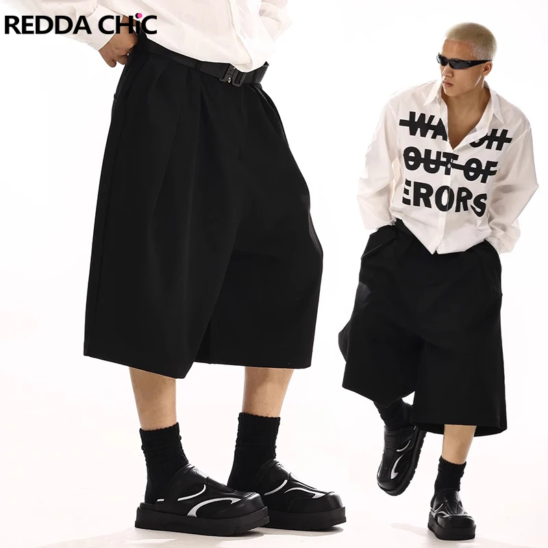 REDDACHiC мужские черные короткие брюки с широкими штанинами, однотонные плиссированные брюки с высокой посадкой спереди, офисная работа, летняя повседневная одежда
REDDACHiC мужские черные короткие брюки с широкими штанинами, однотонные плиссированные брюки с высокой посадкой спереди, офисная работа, летняя повседневная одежда