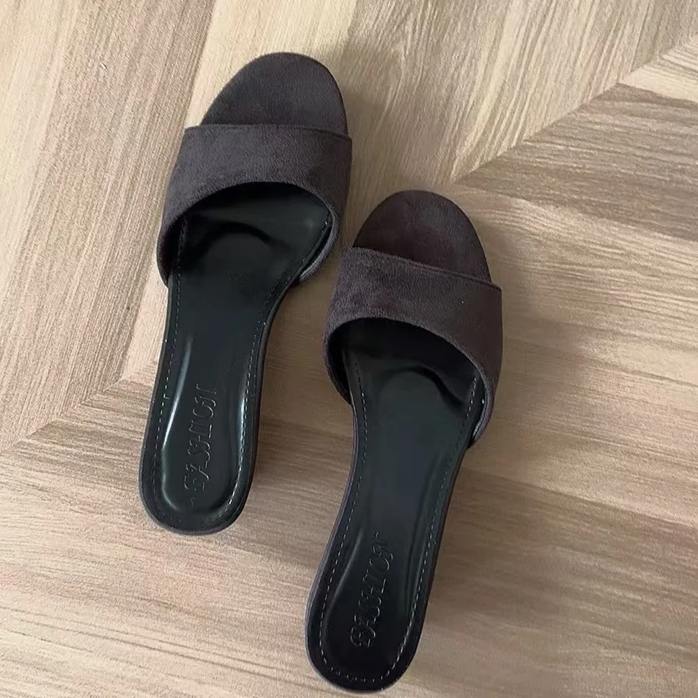 2026 New Designer Summer Women's Fashion Open Toe Slippers Elegant Wedges Heel Slides Ladies Evening Party Shoes
2026 New Designer Summer Women's Fashion Open Toe Slippers Elegant Wedges Heel Slides Ladies Evening Party Shoes