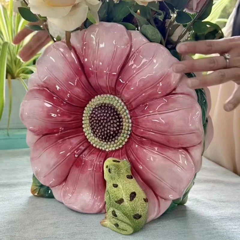 Hand-Painted Snack Plate Ceramic Candy Tray European Decorative Jewelry Plate Fruit Dish for Home Display Jewelry Display Plate
Hand-Painted Snack Plate Ceramic Candy Tray European Decorative Jewelry Plate Fruit Dish for Home Display Jewelry Display Plate