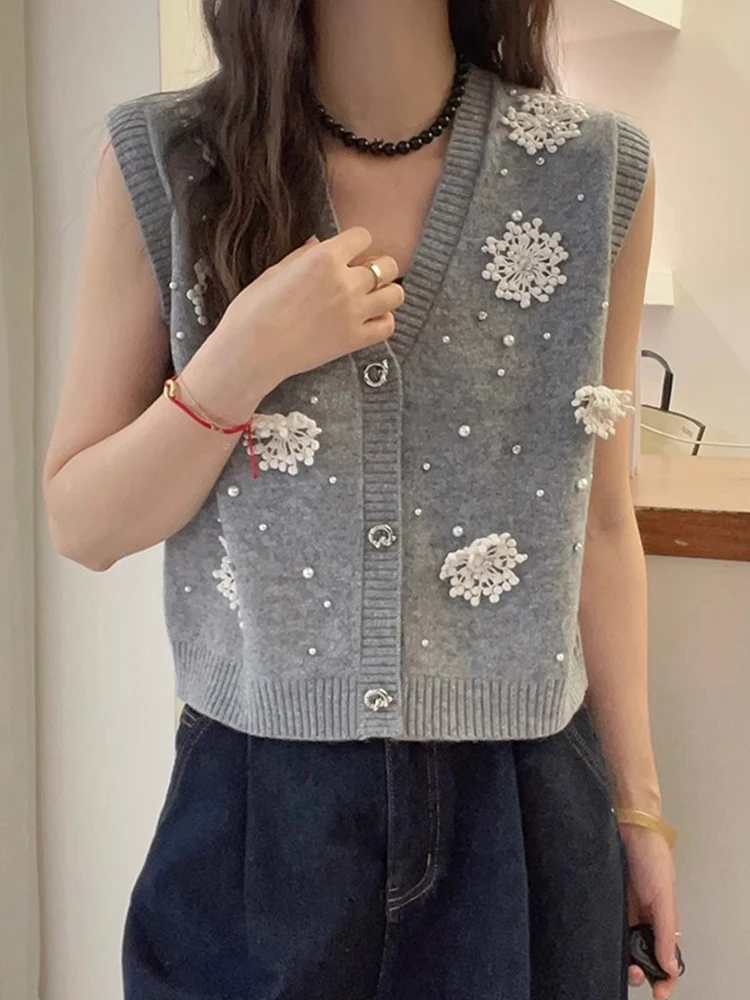 Korean Sle Heavy Embellied Single Button Svel Vest Top Layering Inner Wear for Autumn And Winter Faionable
Korean Sle Heavy Embellied Single Button Svel Vest Top Layering Inner Wear for Autumn And Winter Faionable