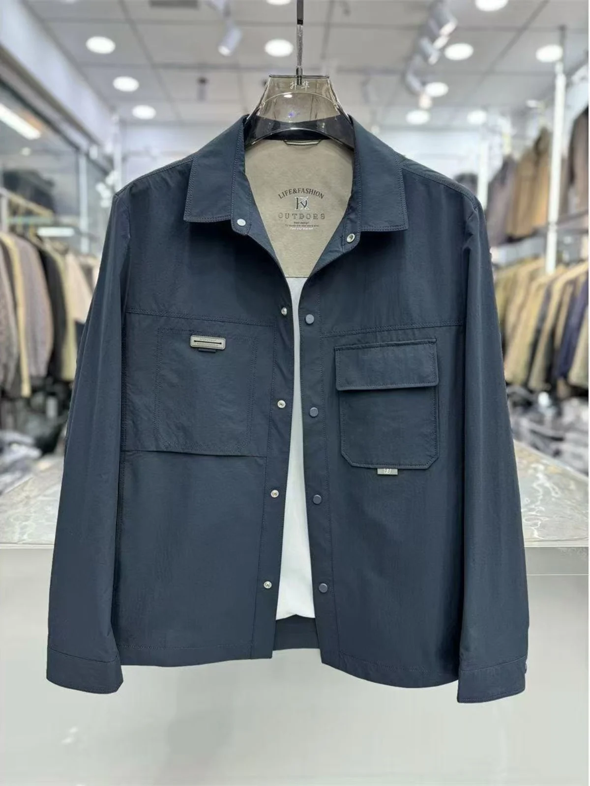 Spring Autumn New Sle Men's Jaet Collar Soft Comfortable Breathable Versatile Simple Ele Faionable Outerwear
Spring Autumn New Sle Men's Jaet Collar Soft Comfortable Breathable Versatile Simple Ele Faionable Outerwear