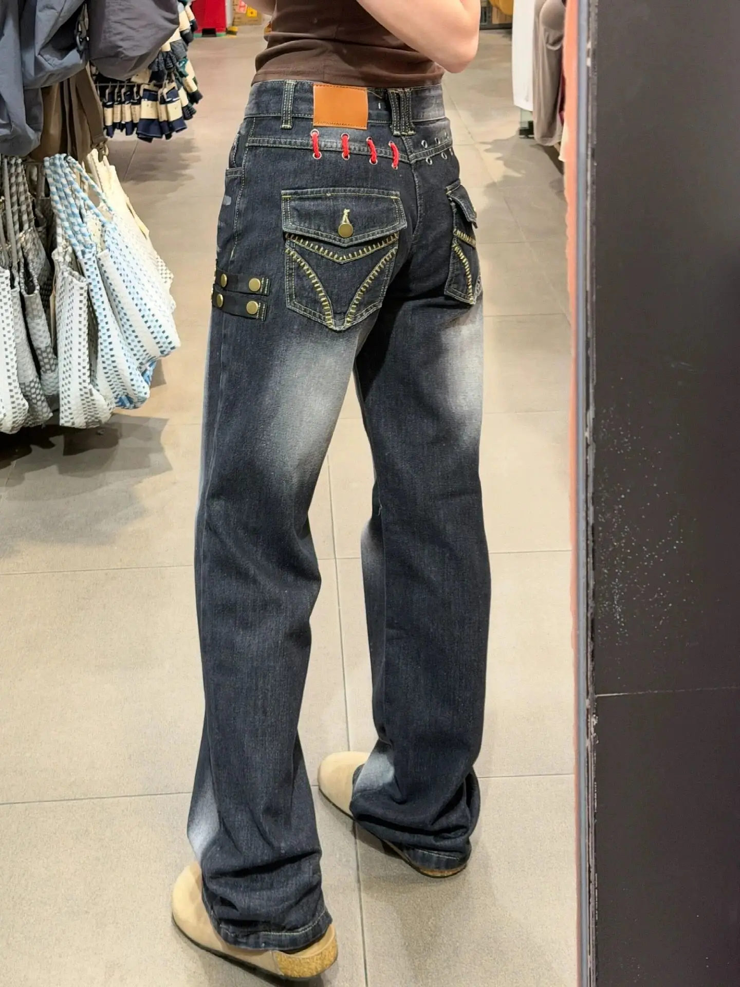 Y2K Deconstruction Denim Jeans Loose Straight Leg Retro American Design for Women
Y2K Deconstruction Denim Jeans Loose Straight Leg Retro American Design for Women