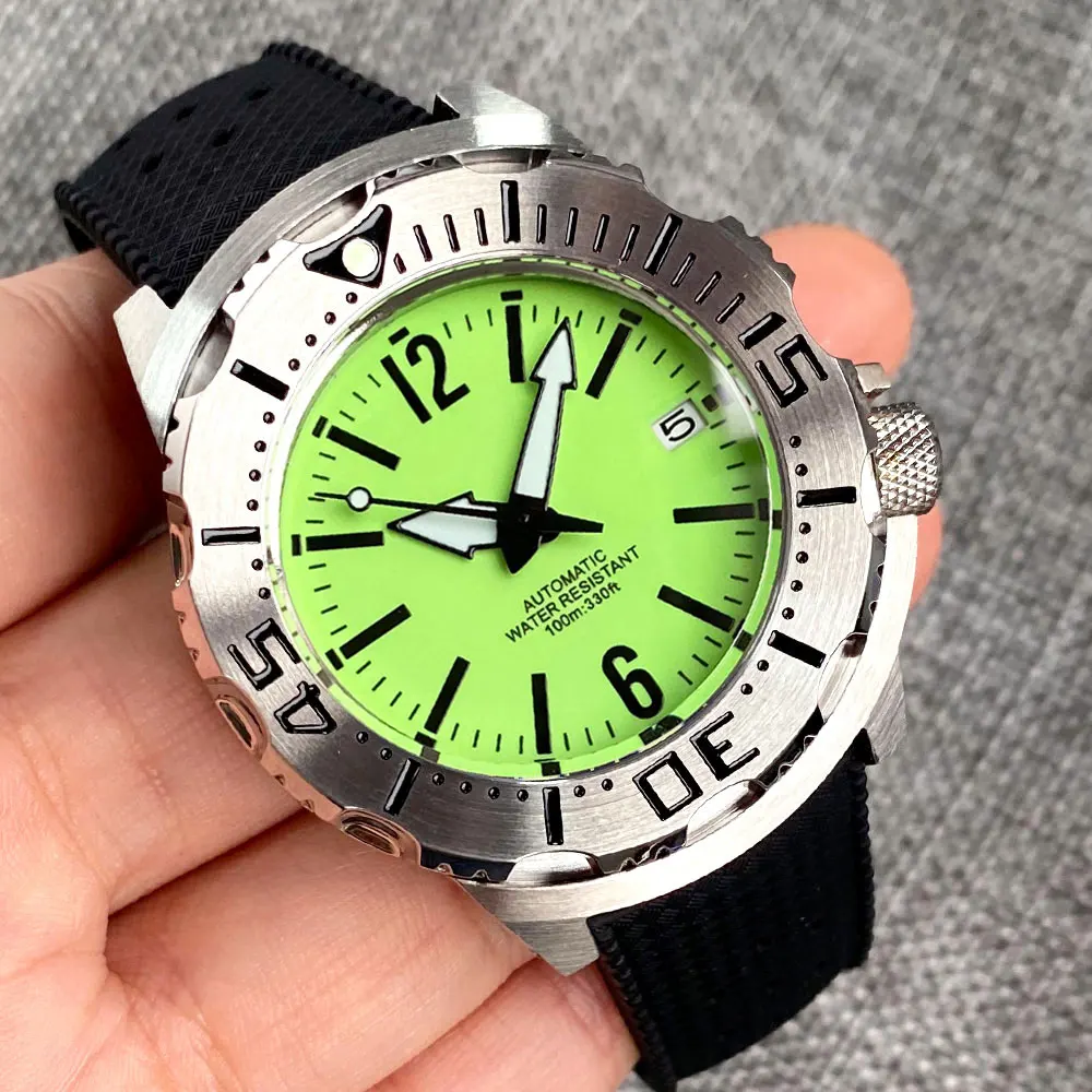 42mm green lume Monster 200M diving Men Watches NH35AA Automatic movt Sapphire Steel Bracelet rubber band soild back
42mm green lume Monster 200M diving Men Watches NH35AA Automatic movt Sapphire Steel Bracelet rubber band soild back