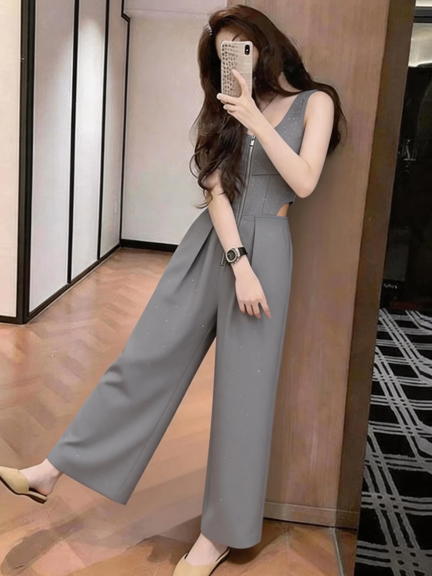 Gray Sleeveless One-Piece Pants for Women Summer High Waist Wide Leg Commute Dress Slimming Elegant Style Polyester Fiber
Gray Sleeveless One-Piece Pants for Women Summer High Waist Wide Leg Commute Dress Slimming Elegant Style Polyester Fiber