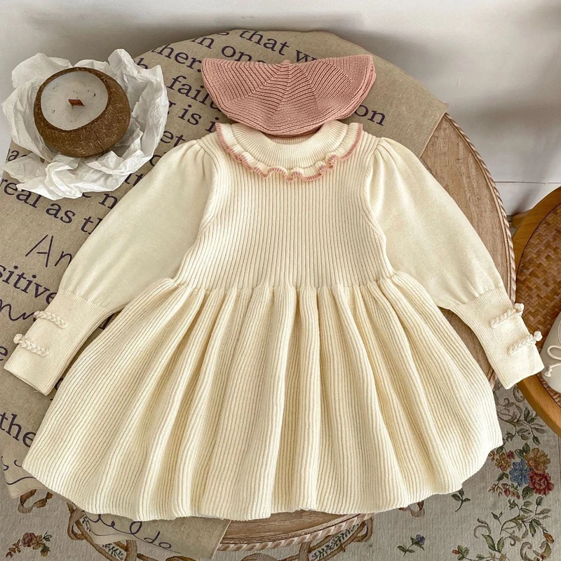 New autumn baby clothing, 0-5 year old girls, round neck lace long sleeved sweet dress with a dress underneath
New autumn baby clothing, 0-5 year old girls, round neck lace long sleeved sweet dress with a dress underneath