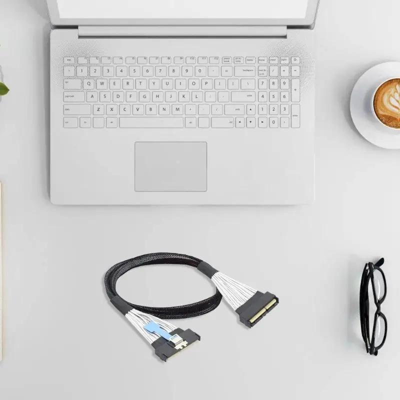 652F AntiInterference SASs MCIO5.0 124P 16X Cable Toolless Installation for IT and Use
652F AntiInterference SASs MCIO5.0 124P 16X Cable Toolless Installation for IT and Use