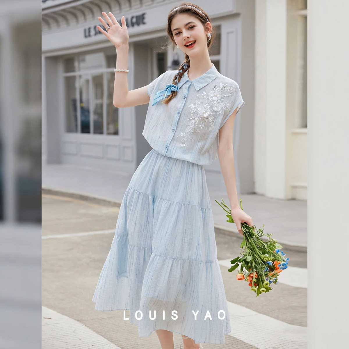 LOUIS YAO Women's Dresses 2026 Elegant Literary Style Slim-Fit Dress Summer Lapel Sequin Multi-Layer Design Cake Skirt
LOUIS YAO Women's Dresses 2026 Elegant Literary Style Slim-Fit Dress Summer Lapel Sequin Multi-Layer Design Cake Skirt