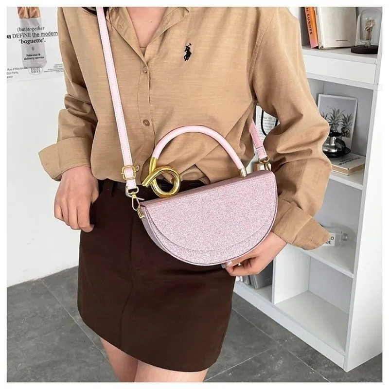 Multi-color Glitter Saddle Handbag with Twisted Metal Handle, Casual Style for Party Dating Wedding Daily Evening Weekend Trip
Multi-color Glitter Saddle Handbag with Twisted Metal Handle, Casual Style for Party Dating Wedding Daily Evening Weekend Trip