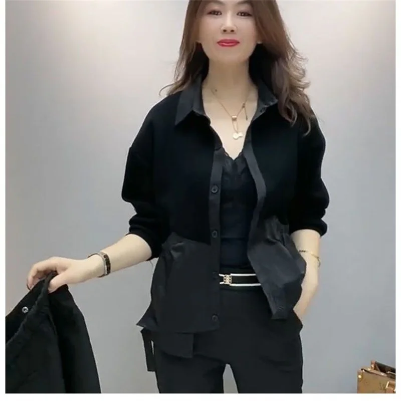 2024 Women High-end Contrast Stitching Coat Spring New Exotic Polo Collar Double Pocket Loose Leisure Mother Korean Thin Jacket
2024 Women High-end Contrast Stitching Coat Spring New Exotic Polo Collar Double Pocket Loose Leisure Mother Korean Thin Jacket