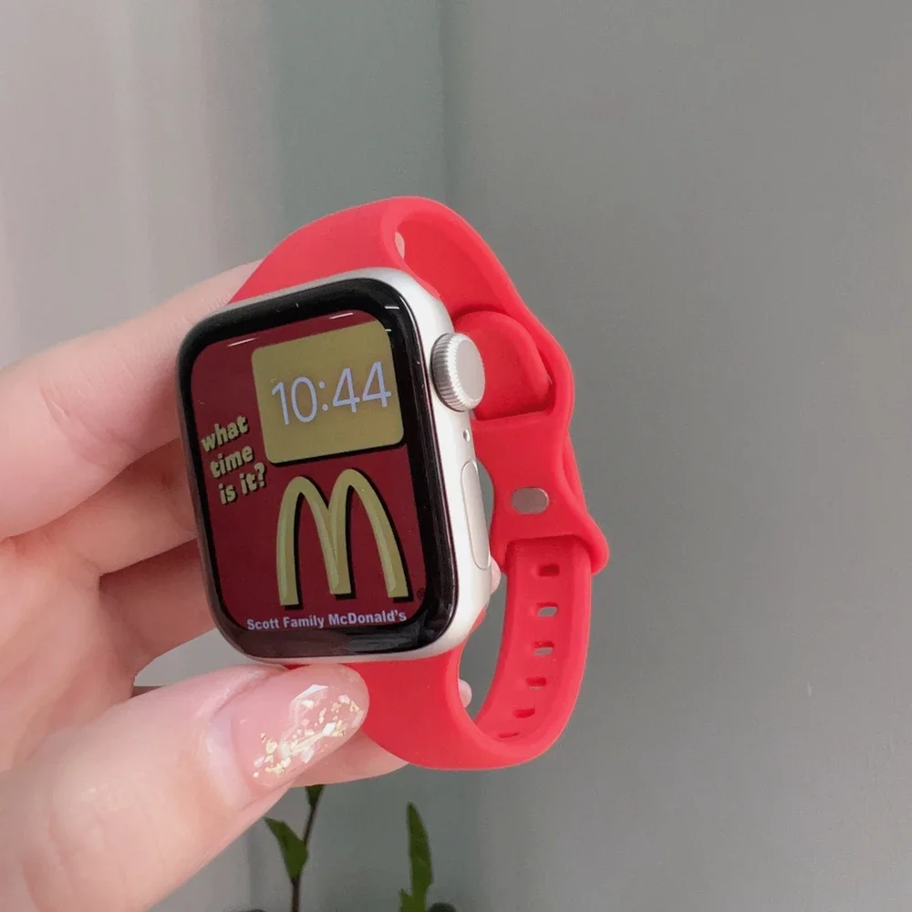 Superior Silicone Strap For Apple Watch band women Series 10/9/8/7/6/5/4/3/2 SE 38mm 40mm 41mm 42mm 44mm 45mm 46mm 49mm
Superior Silicone Strap For Apple Watch band women Series 10/9/8/7/6/5/4/3/2 SE 38mm 40mm 41mm 42mm 44mm 45mm 46mm 49mm