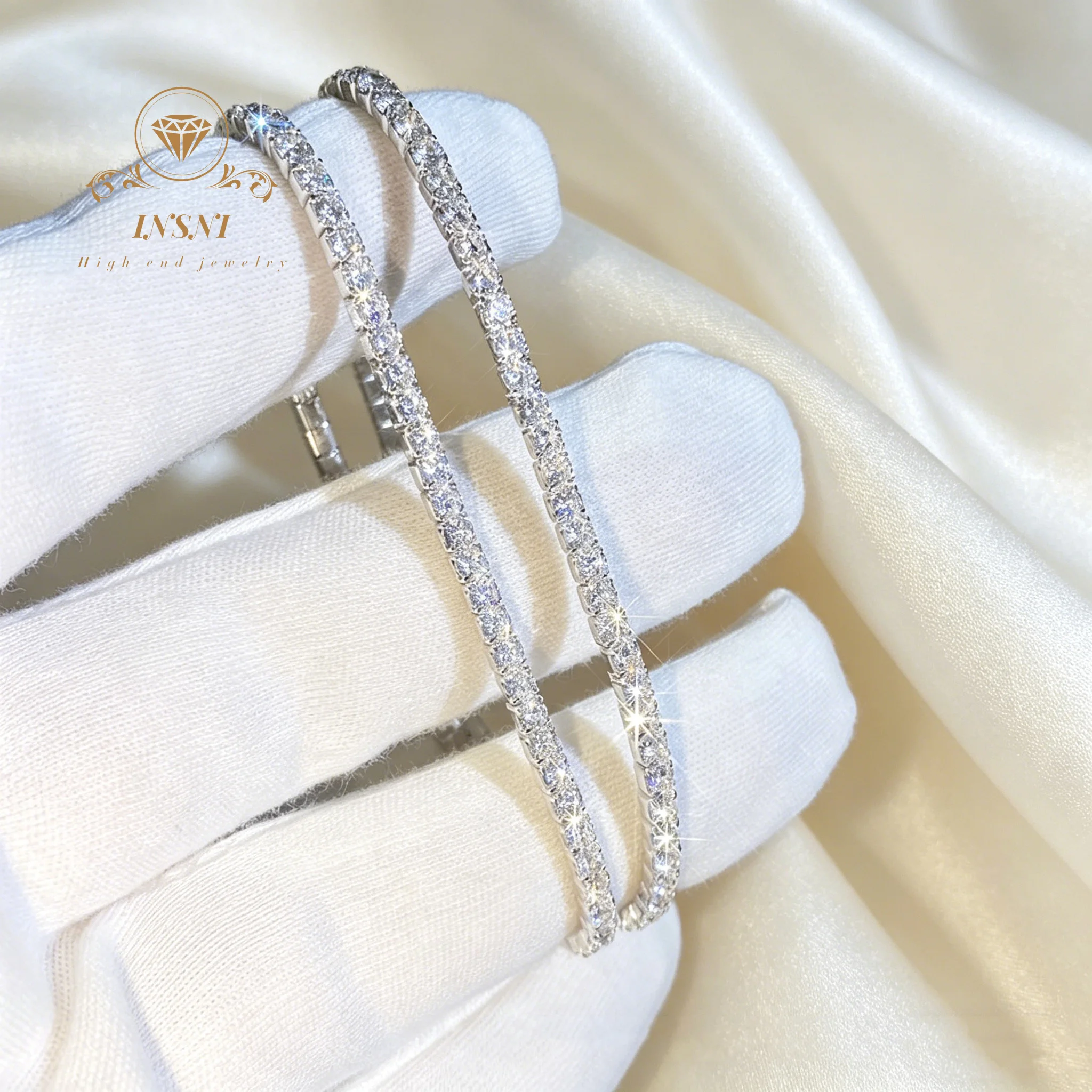 Moissanite s925 silver full diamond elastic bracelet for men and women moissanite simple gypsy bracelet affordable light luxury
Moissanite s925 silver full diamond elastic bracelet for men and women moissanite simple gypsy bracelet affordable light luxury