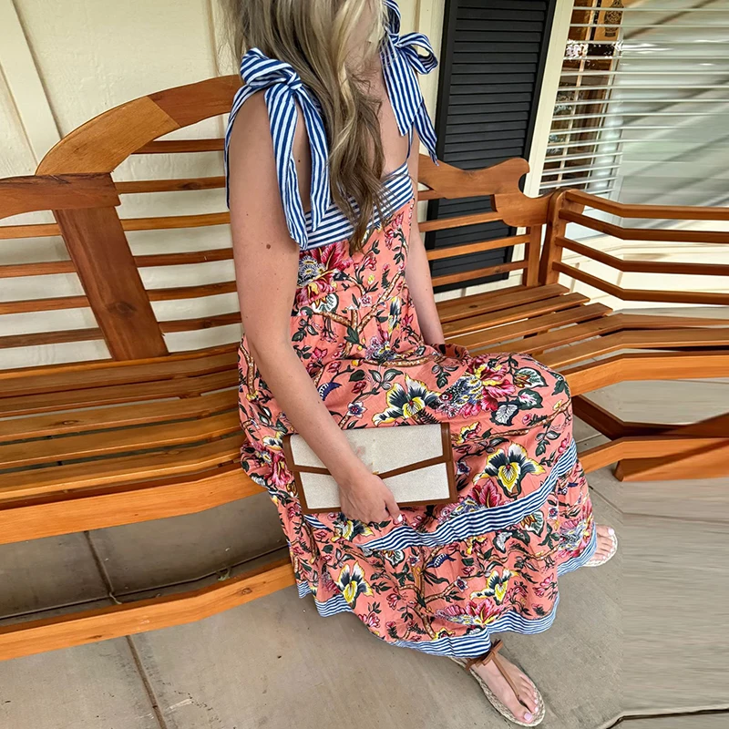 Retro Floral Print Loose A-Line Long Dress 2026 Spring Slash Neck Patchwork Women Maxi Dress Summer Lace-up Suspender Boho Dress
Retro Floral Print Loose A-Line Long Dress 2026 Spring Slash Neck Patchwork Women Maxi Dress Summer Lace-up Suspender Boho Dress