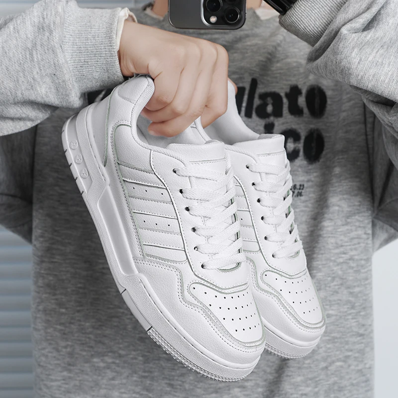 2025New Comfortable Casual Ultra-Soft Fabric New Three-Stripes Casual Sneakers Men's High-Quality Sports Shoes
2025New Comfortable Casual Ultra-Soft Fabric New Three-Stripes Casual Sneakers Men's High-Quality Sports Shoes