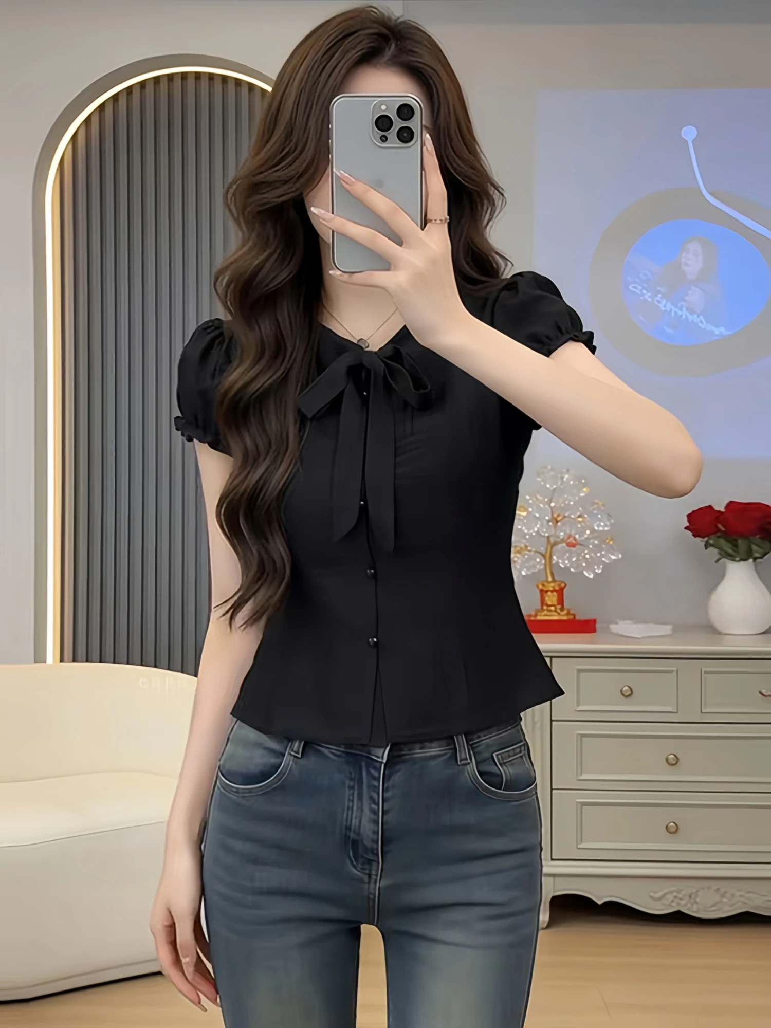 Korean Design Sensation Waist-Cinching V-neck Short Sleeve Women's Shirt Summer New Style Elegance Black Tie Top
Korean Design Sensation Waist-Cinching V-neck Short Sleeve Women's Shirt Summer New Style Elegance Black Tie Top