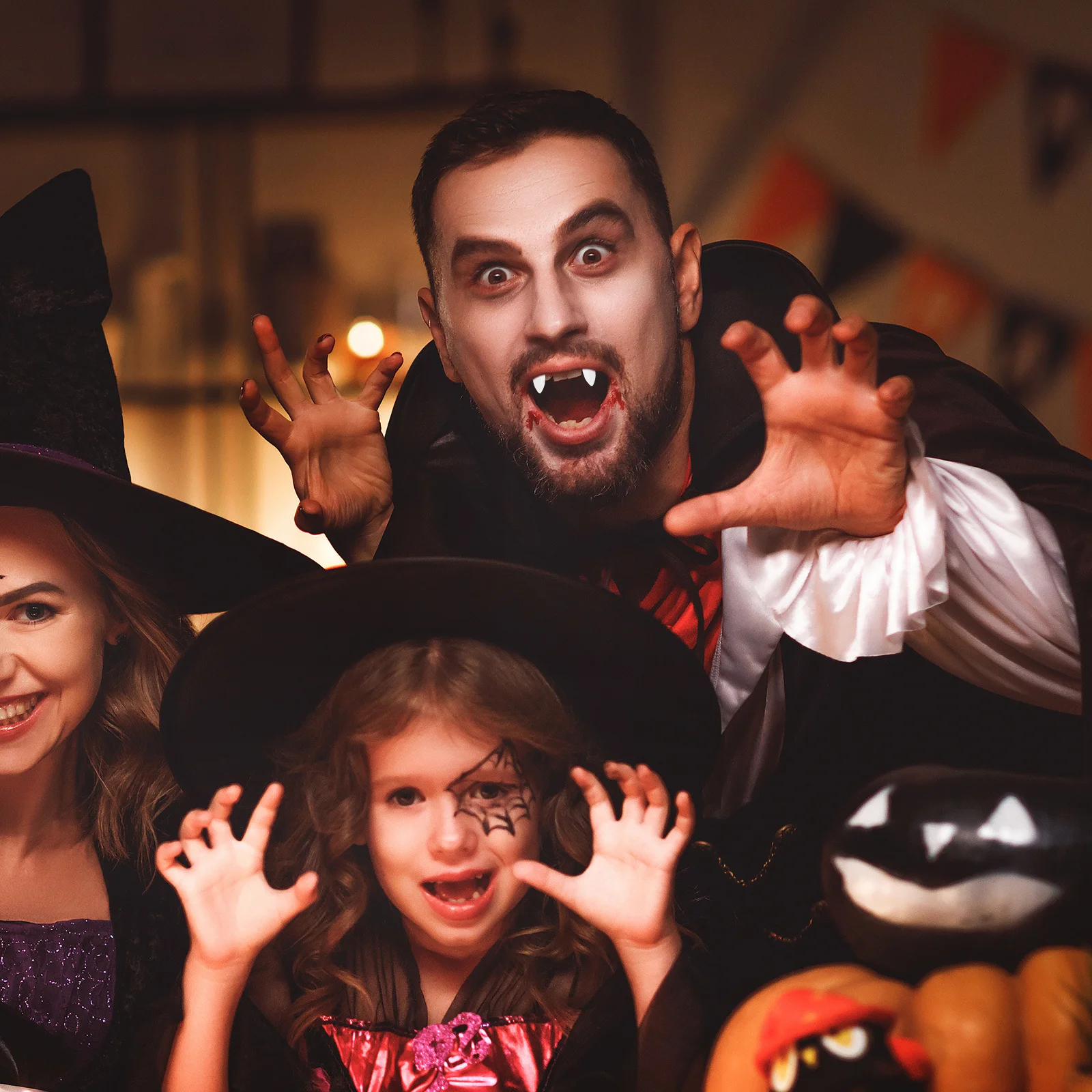 1Pair Halloween False Tooth Vampire Fangs Realistic Cosplay Costume Teeth Zombie Props Demon Teeth Dress Up Accessory
1Pair Halloween False Tooth Vampire Fangs Realistic Cosplay Costume Teeth Zombie Props Demon Teeth Dress Up Accessory