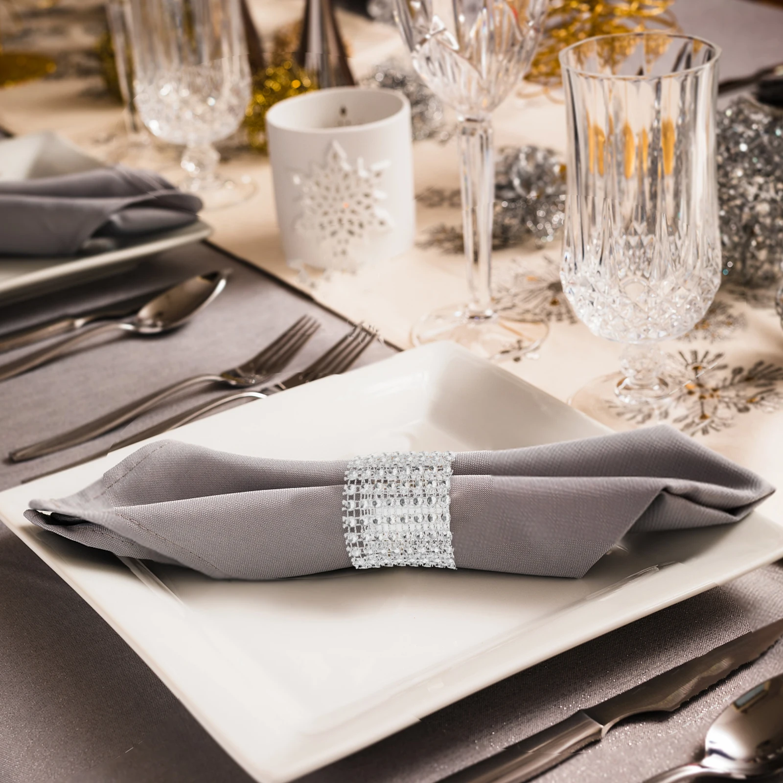 50 Pcs Rhinestone Napkin Rings Silver Circle Banquet Buckles Decorative Tableware Party Supplies Home Hotel Restaurant Napkin 
50 Pcs Rhinestone Napkin Rings Silver Circle Banquet Buckles Decorative Tableware Party Supplies Home Hotel Restaurant Napkin