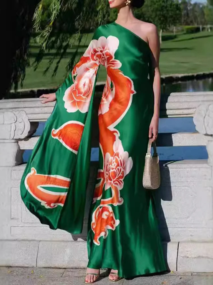 2024 Autumn Fashion New Women's Printed Sexy Street Style Diagonal Shoulder Banquet Style Long Evening Dress Satin Long Dress
2024 Autumn Fashion New Women's Printed Sexy Street Style Diagonal Shoulder Banquet Style Long Evening Dress Satin Long Dress