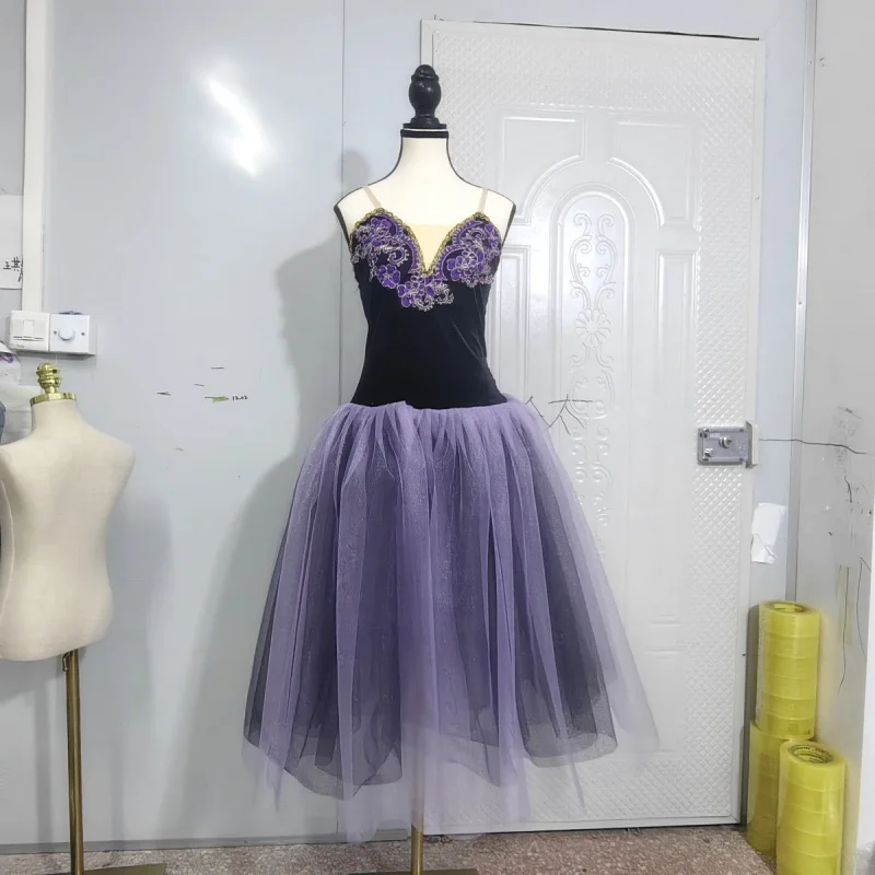 PD06012 Camisole Long Ballet Dress for Adult and Children Swan Lake Tutu Girls Performance Costume
PD06012 Camisole Long Ballet Dress for Adult and Children Swan Lake Tutu Girls Performance Costume