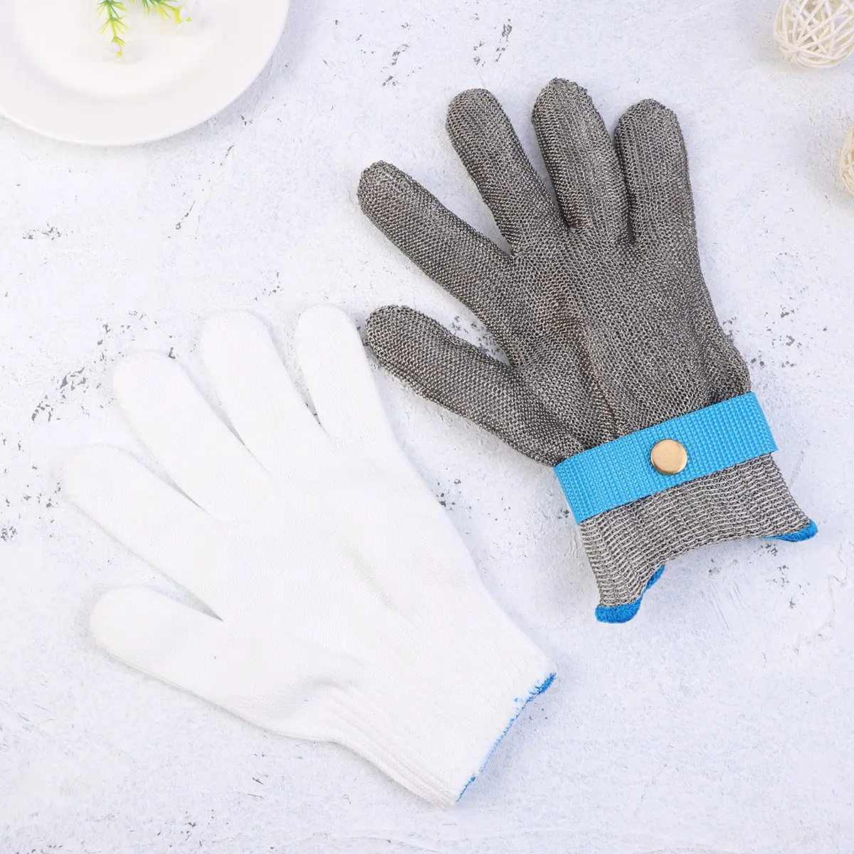 Cut Resistant Gloves Level 5 Stainless Steel Wire Reinforced for Gardening Wood Carving Mandolin Slicing Heavy Duty Work Size L
Cut Resistant Gloves Level 5 Stainless Steel Wire Reinforced for Gardening Wood Carving Mandolin Slicing Heavy Duty Work Size L