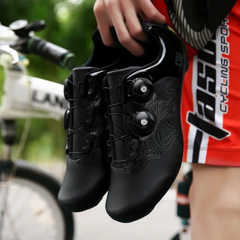 Sports Bicycle Hard Sole Casual Shoes Equipment Cycling New Road Cycling Lock Shoes Outdoor
Sports Bicycle Hard Sole Casual Shoes Equipment Cycling New Road Cycling Lock Shoes Outdoor