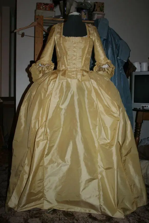 Rococo Fancy Yellow Dress Medieval Queen Marie Antoinette Rococo Noble Bown Gown Custom Made
Rococo Fancy Yellow Dress Medieval Queen Marie Antoinette Rococo Noble Bown Gown Custom Made