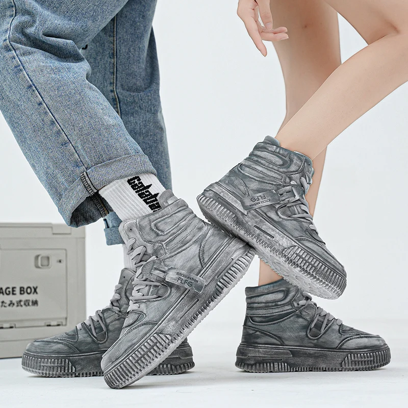 Модель для пары больших размеров, серая высокая толстая подошва в стиле ретро для повышенного отдыха на свежем воздухе
Модель для пары больших размеров, серая высокая толстая подошва в стиле ретро для повышенного отдыха на свежем воздухе