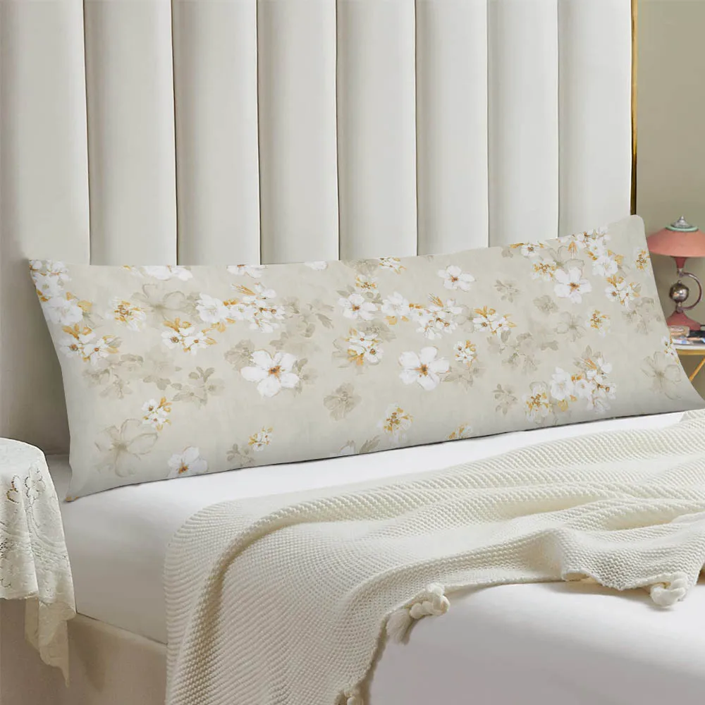 Polyester pillowcases with long strip shapes and single-sided printing, custom-printed pillowcases with personalized patterns
Polyester pillowcases with long strip shapes and single-sided printing, custom-printed pillowcases with personalized patterns