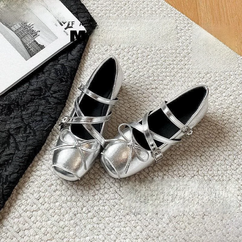 Ladies Soft Bottom Ballet Flat Shoes Silver Mary Jane Flat Bottom Spring 2026 New Style Korean Style Fashionable Casual Shoes
Ladies Soft Bottom Ballet Flat Shoes Silver Mary Jane Flat Bottom Spring 2026 New Style Korean Style Fashionable Casual Shoes