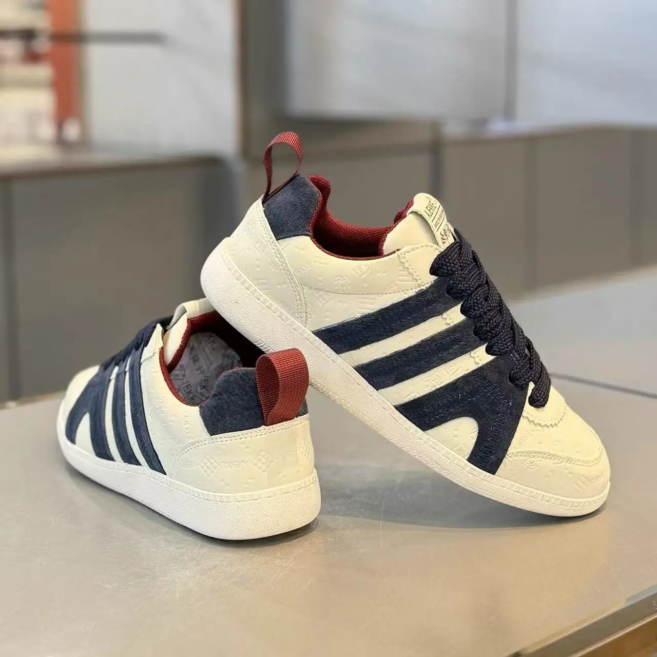 Casual Sporty Men's Shoes Lightweight Comfortable Soft Bottom Fashionable Spring Brand Dequn Outdoor Leisure Waterproof Rubbe...
Casual Sporty Men's Shoes Lightweight Comfortable Soft Bottom Fashionable Spring Brand Dequn Outdoor Leisure Waterproof Rubbe...