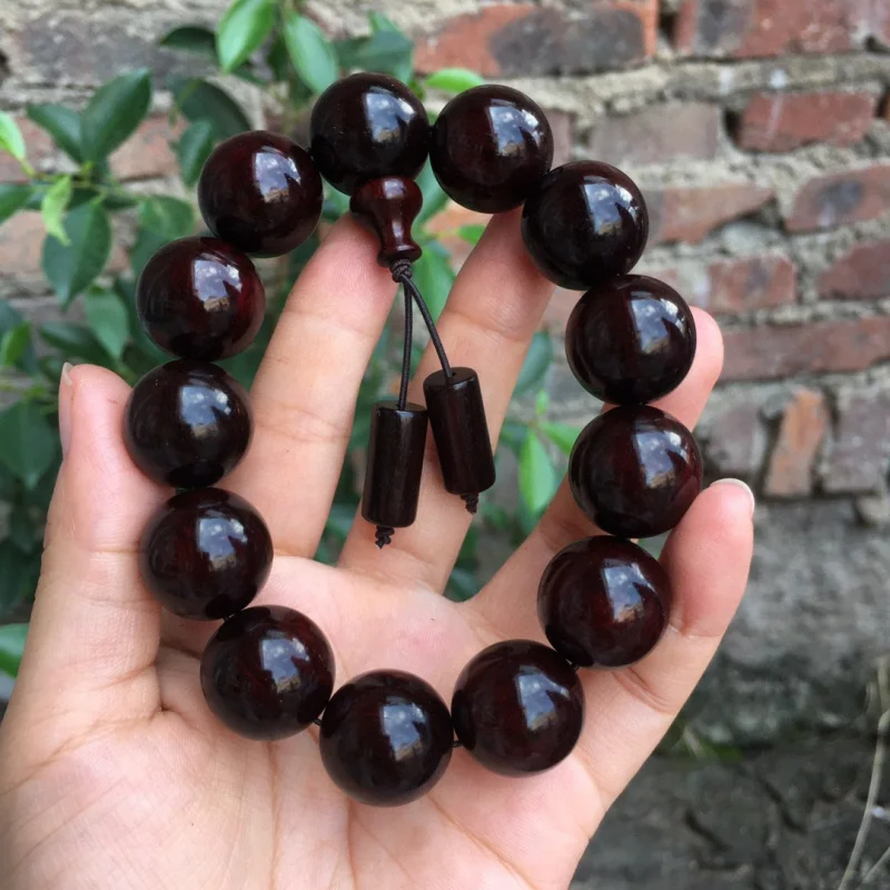 Authentic Indian small-leaf rosewood , 18mm old material, gold-star men's cultural toy bracelet, Buddhist prayer beads
Authentic Indian small-leaf rosewood , 18mm old material, gold-star men's cultural toy bracelet, Buddhist prayer beads