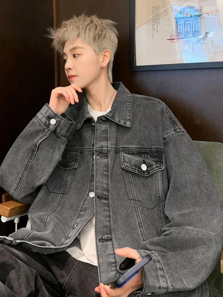 Модная мужская джинсовая куртка в американском уличном стиле, свободного кроя, весна-осень, с декоративной молнией, защита от сминания, длинный рукав
Модная мужская джинсовая куртка в американском уличном стиле, свободного кроя, весна-осень, с декоративной молнией, защита от сминания, длинный рукав