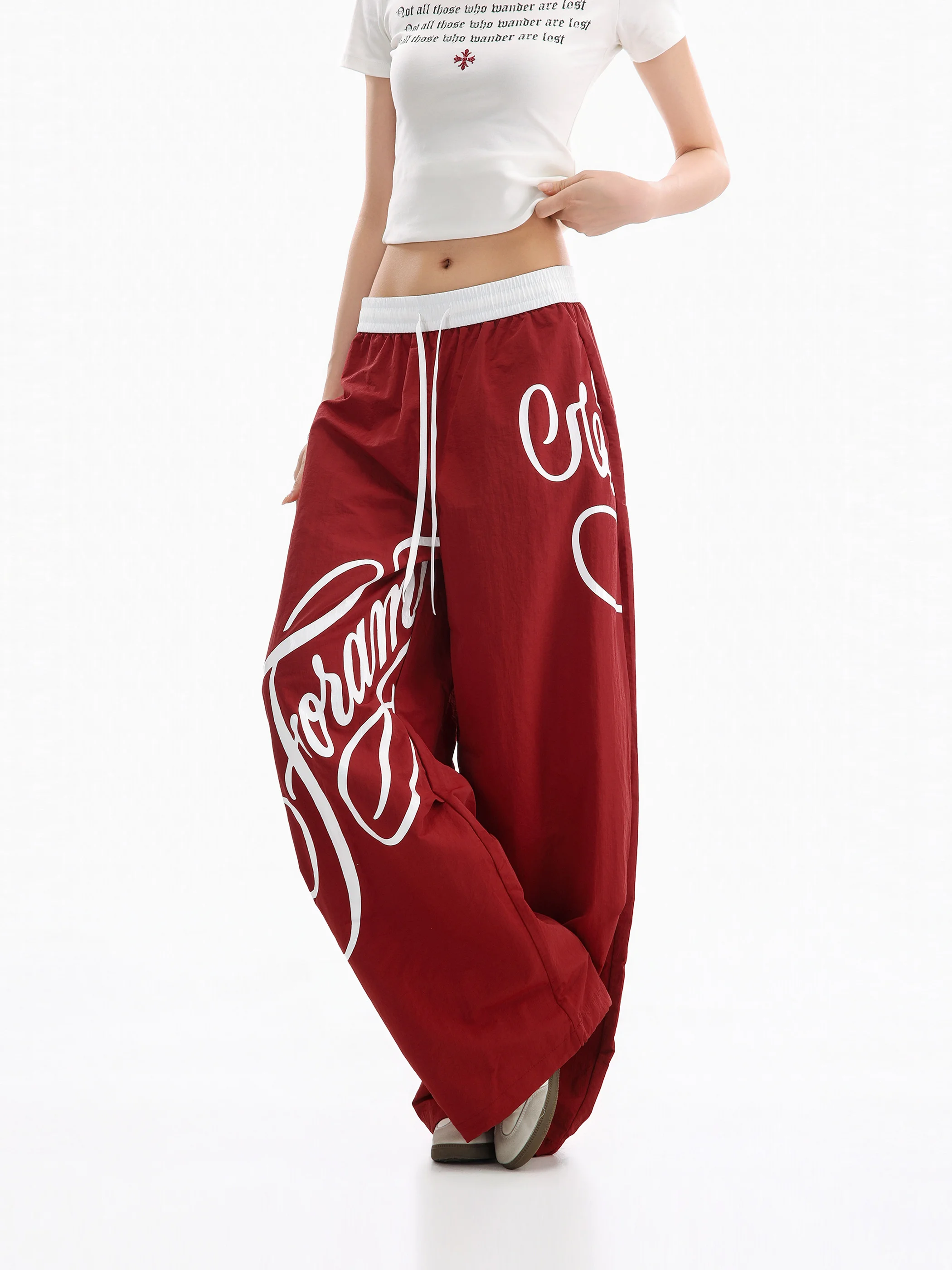 Vintage American Printed Wide Leg Pants Women's Drawstring Waist Casual Trousers Street Dance Loose Fit Straight Cut
Vintage American Printed Wide Leg Pants Women's Drawstring Waist Casual Trousers Street Dance Loose Fit Straight Cut