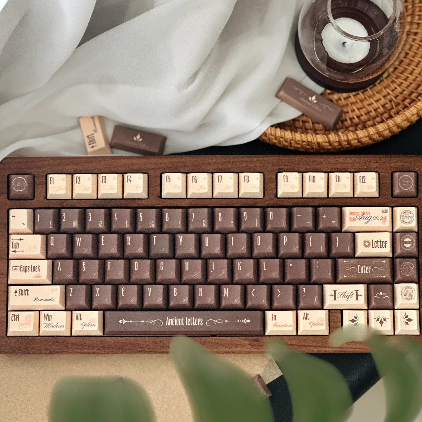 Old letter keycap 140 key original factory height pbt five-sided sublimation personalized customized keyboard keycap
Old letter keycap 140 key original factory height pbt five-sided sublimation personalized customized keyboard keycap