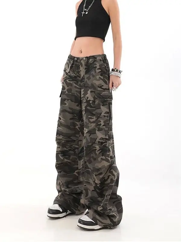 Low Waist Camouflage Wide Leg Pants Women's Casual Straight Leg Trousers Low Rise Zipper Pocket Wear Resistant Casual Pants
Low Waist Camouflage Wide Leg Pants Women's Casual Straight Leg Trousers Low Rise Zipper Pocket Wear Resistant Casual Pants
