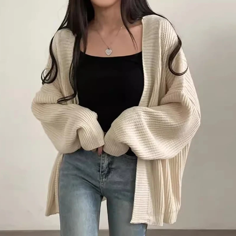 Chic Autumn Winter V-Ne Loose Versatile Medium-Length Warm Knitted Open Cardigan Sweater Coat for Women's Commute
Chic Autumn Winter V-Ne Loose Versatile Medium-Length Warm Knitted Open Cardigan Sweater Coat for Women's Commute