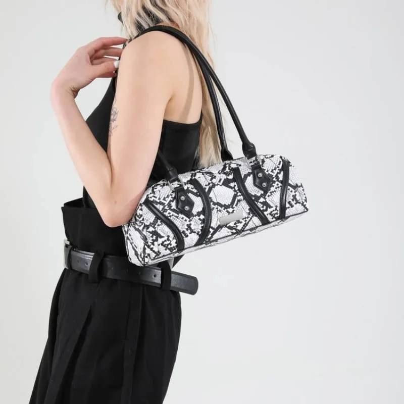 Sculptural Structured Women Bag Modern Architectural Underarm Shoulder Bag For Making A Bold Fashion Forward Statement Piece
Sculptural Structured Women Bag Modern Architectural Underarm Shoulder Bag For Making A Bold Fashion Forward Statement Piece