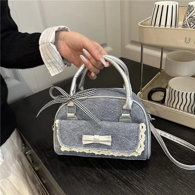 Faionable Small Crossbody Bag Women's Autumn Winter 2025 New Design Handbag Bowling Bag Chic Sle Zipper Closure PU Material
Faionable Small Crossbody Bag Women's Autumn Winter 2025 New Design Handbag Bowling Bag Chic Sle Zipper Closure PU Material